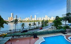 Apartamento en Laguito Ed. Cristoforo 303 ICDI